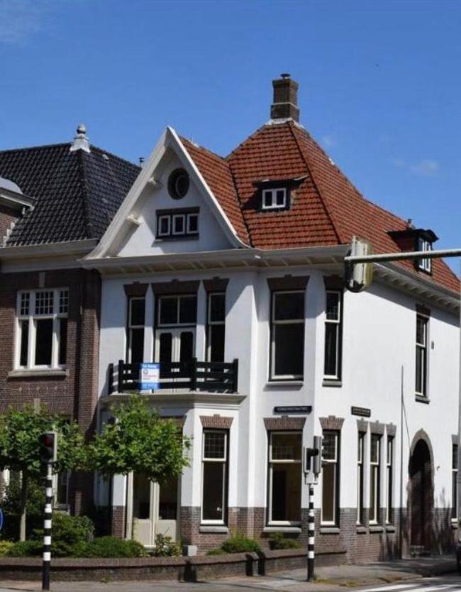Romantische Stad Suite "Alora", Met Prive Parkeerplaats อัลค์มาร์ ภายนอก รูปภาพ
