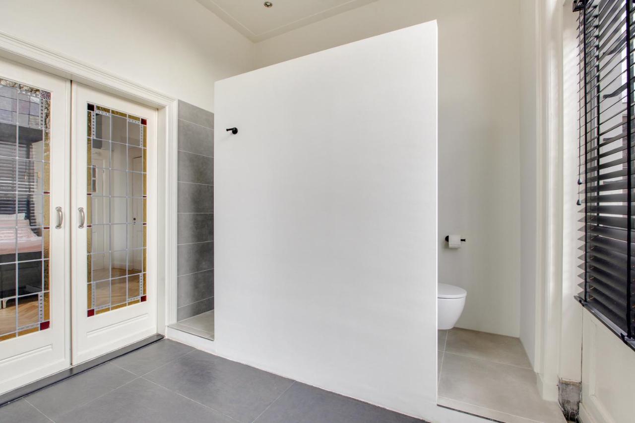 Romantische Stad Suite "Alora", Met Prive Parkeerplaats อัลค์มาร์ ภายนอก รูปภาพ